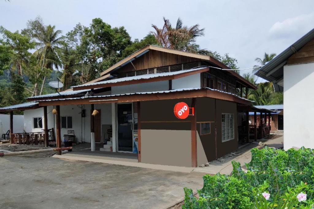 Oyo 90176 D'Cruz Sunrise Villa ปันไตเจอนัง ภายนอก รูปภาพ