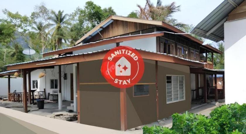 Oyo 90176 D'Cruz Sunrise Villa ปันไตเจอนัง ภายนอก รูปภาพ